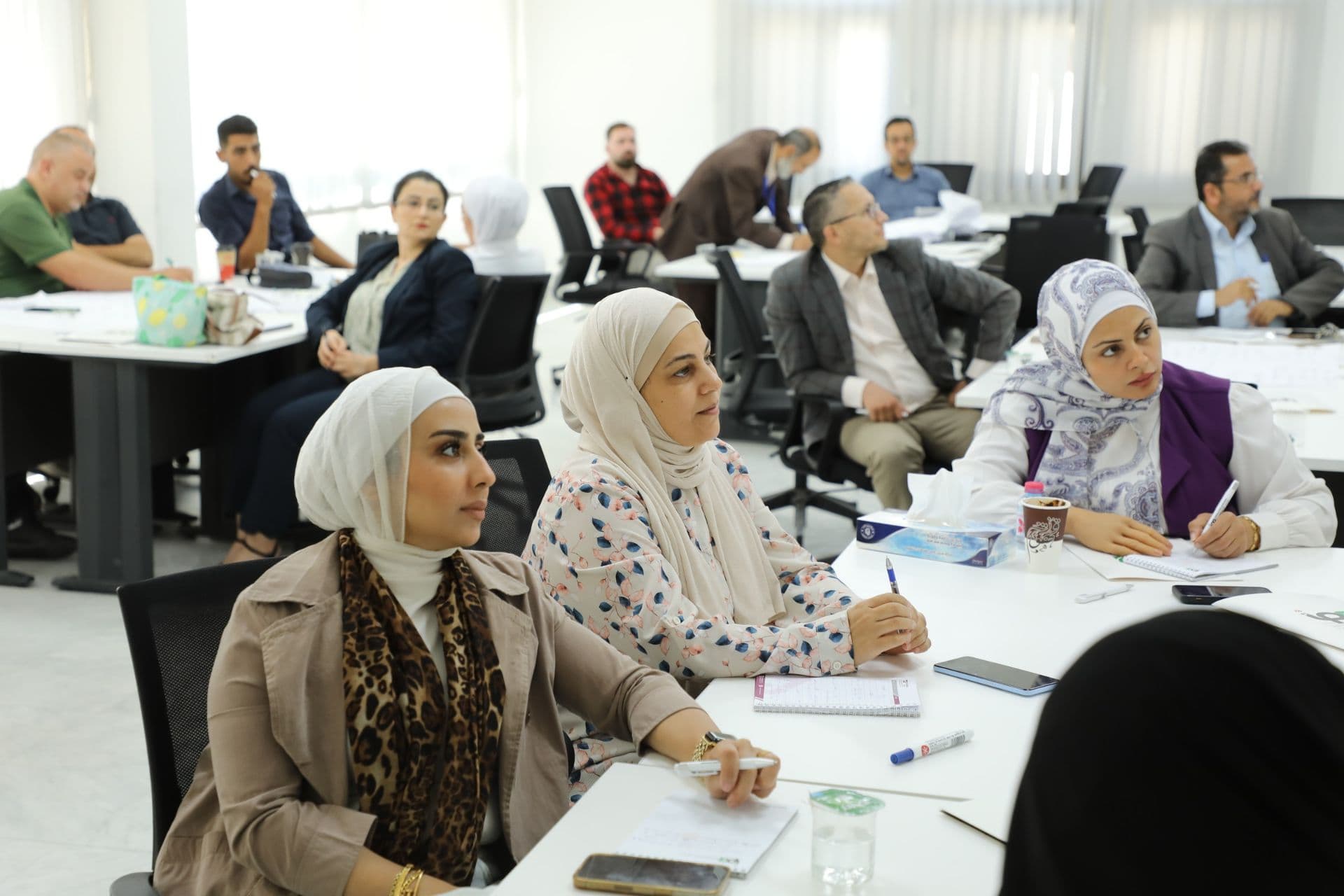برنامج القيادات التنفيذية (تمكين)